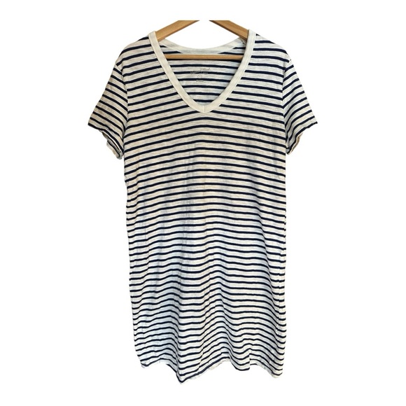 Universal Thread Other - Universal Thread Navy and White Striped Swim Cover-Up Tee